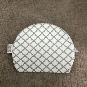 Boppy pregnancy wedge pillow